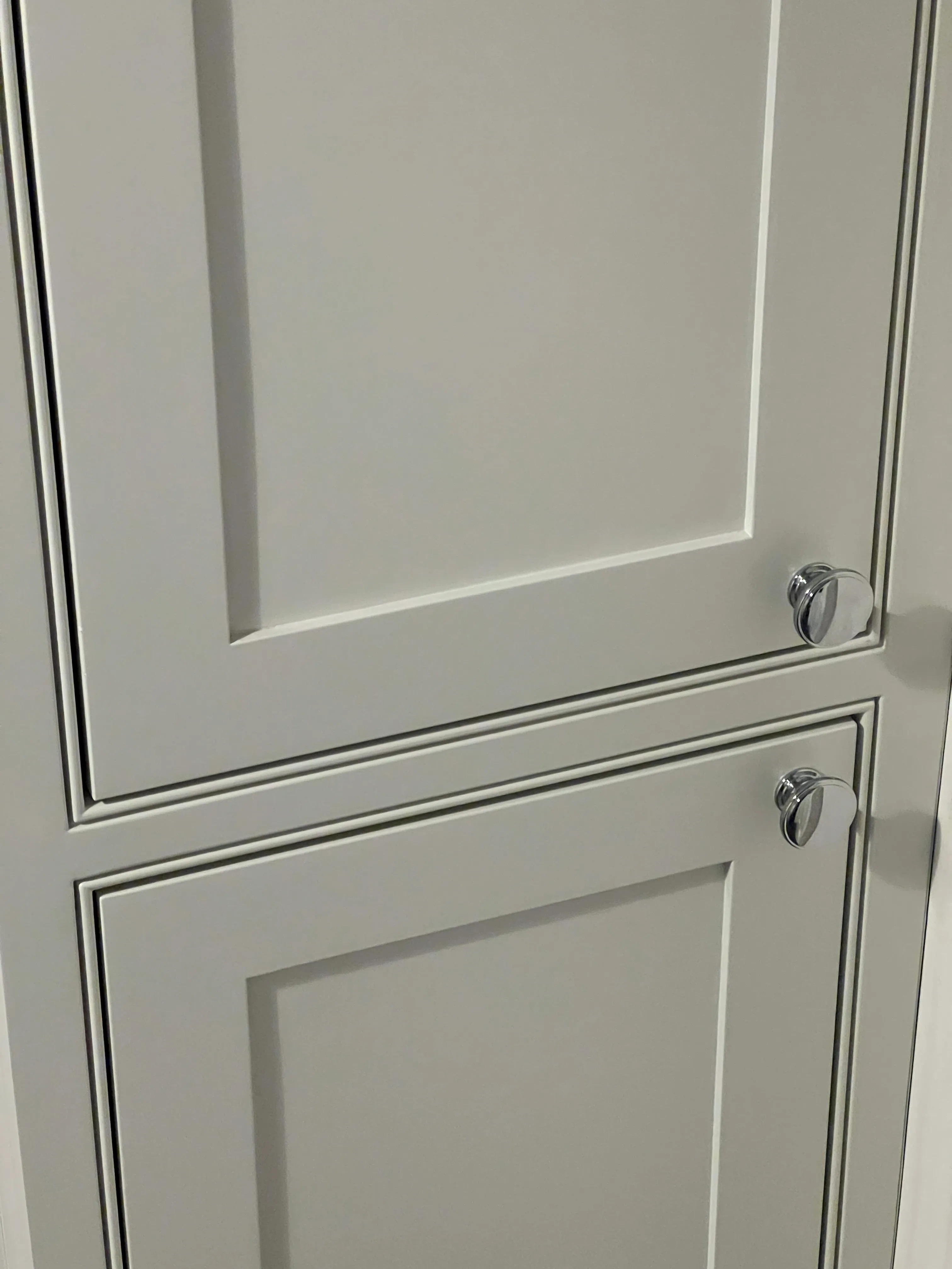 Luxury cock beaded one piece MDF face frame cabinetry